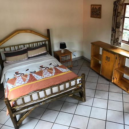 Bushbaby Lodge & Camping Hluhluwe Rum bild