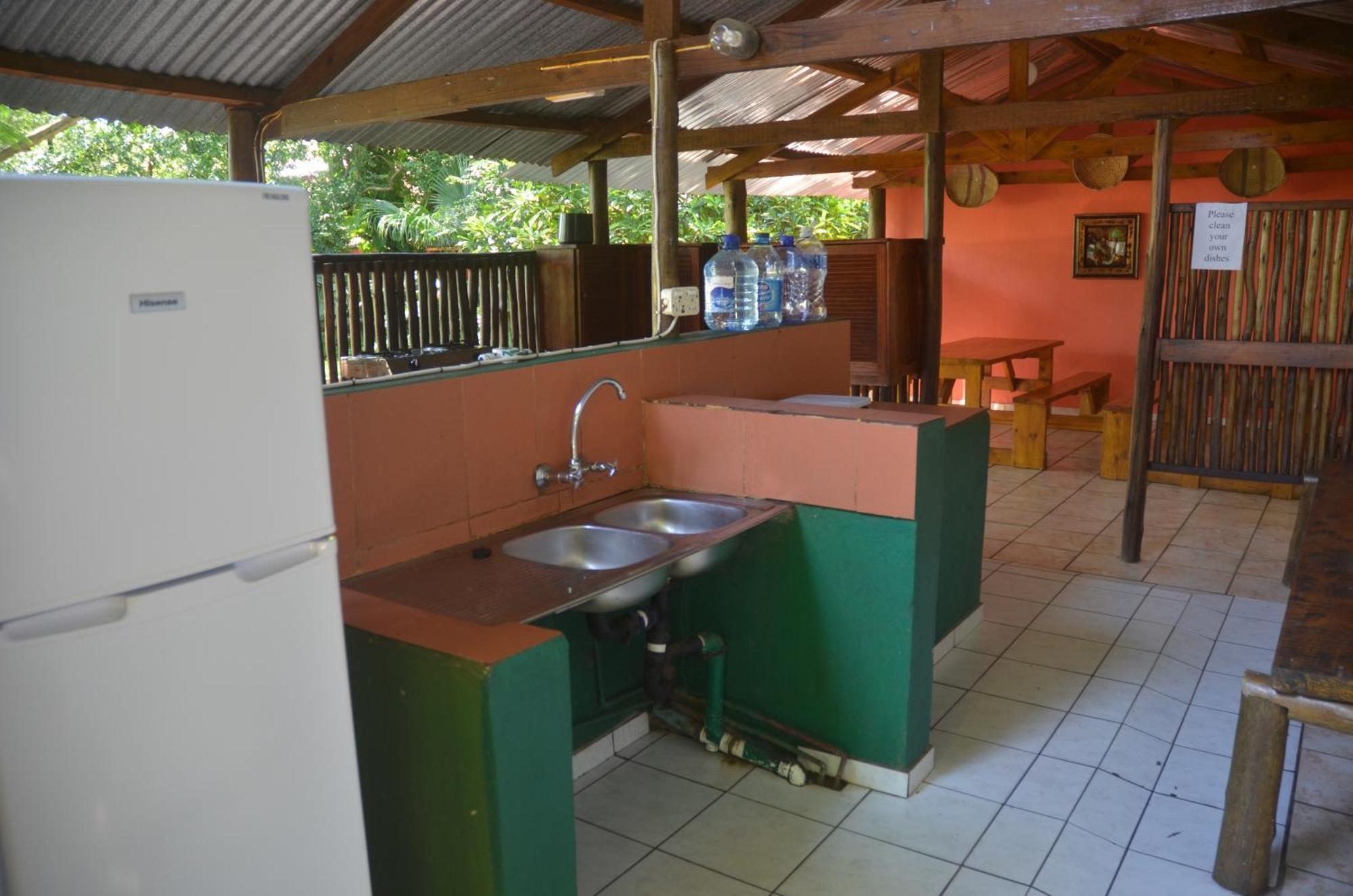 Bushbaby Lodge & Camping Hluhluwe Rum bild